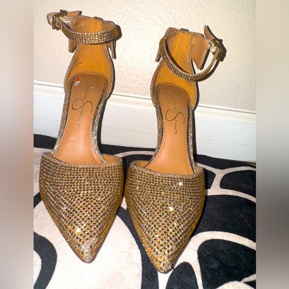 - Jessica Simpson Gold Rhinestone “Whispie” Pointed Toe Ankle Strap Heels 7 - Picture 8 of 15